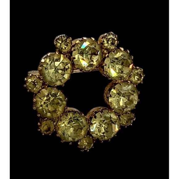 Paste Wreath Brooch Pin Yellow Round Prong Set Rhinestones Gold Tone Setting - Picture 1 of 13